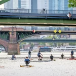 Vožnja biciklom po Majni u Frankfurtu